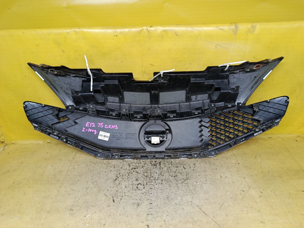 Решетка радиатора 62313-5WC0A на Nissan Note E12 Фото 2
