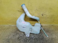 Бачок омывателя на Honda Fit GE6