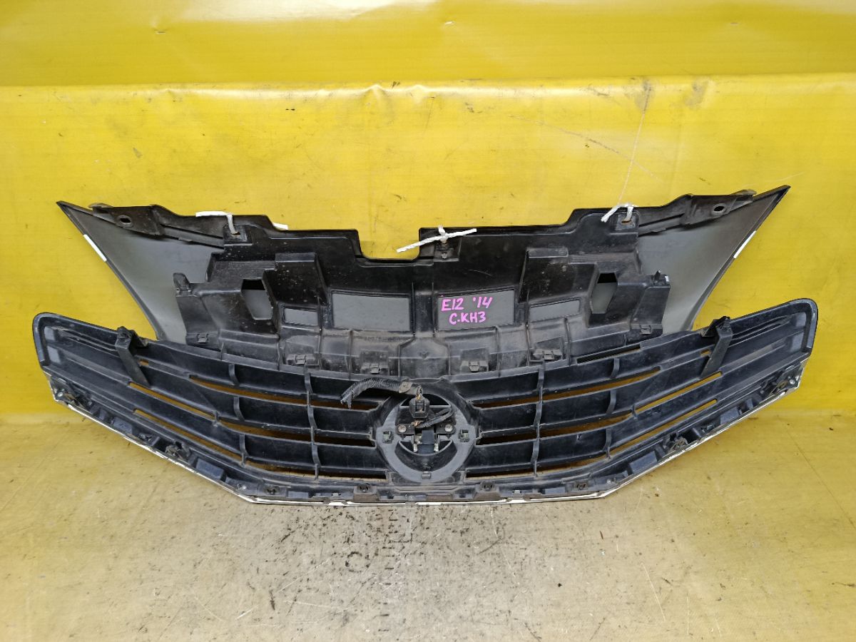 Решетка радиатора 62310-3VA0A на Nissan Note E12 Фото 3