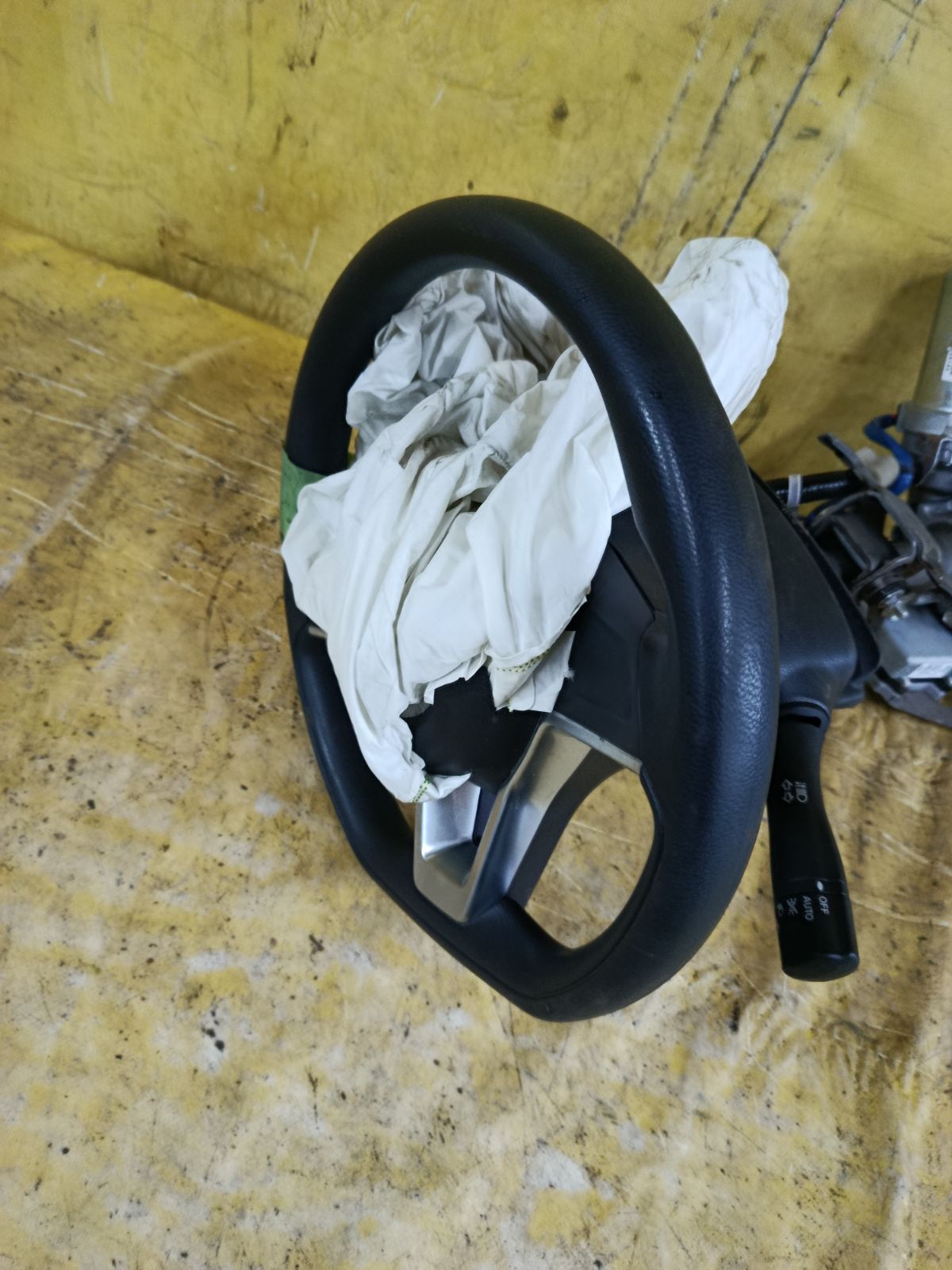 Рулевая колонка на Nissan Note HE12 Фото 3