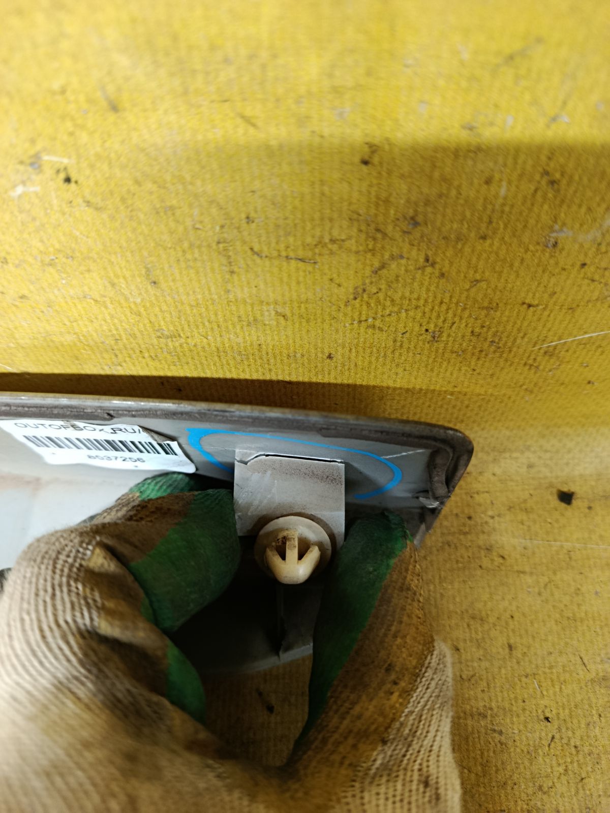 Ручка двери D350-50-811 на Mazda Demio DY3W Фото 4