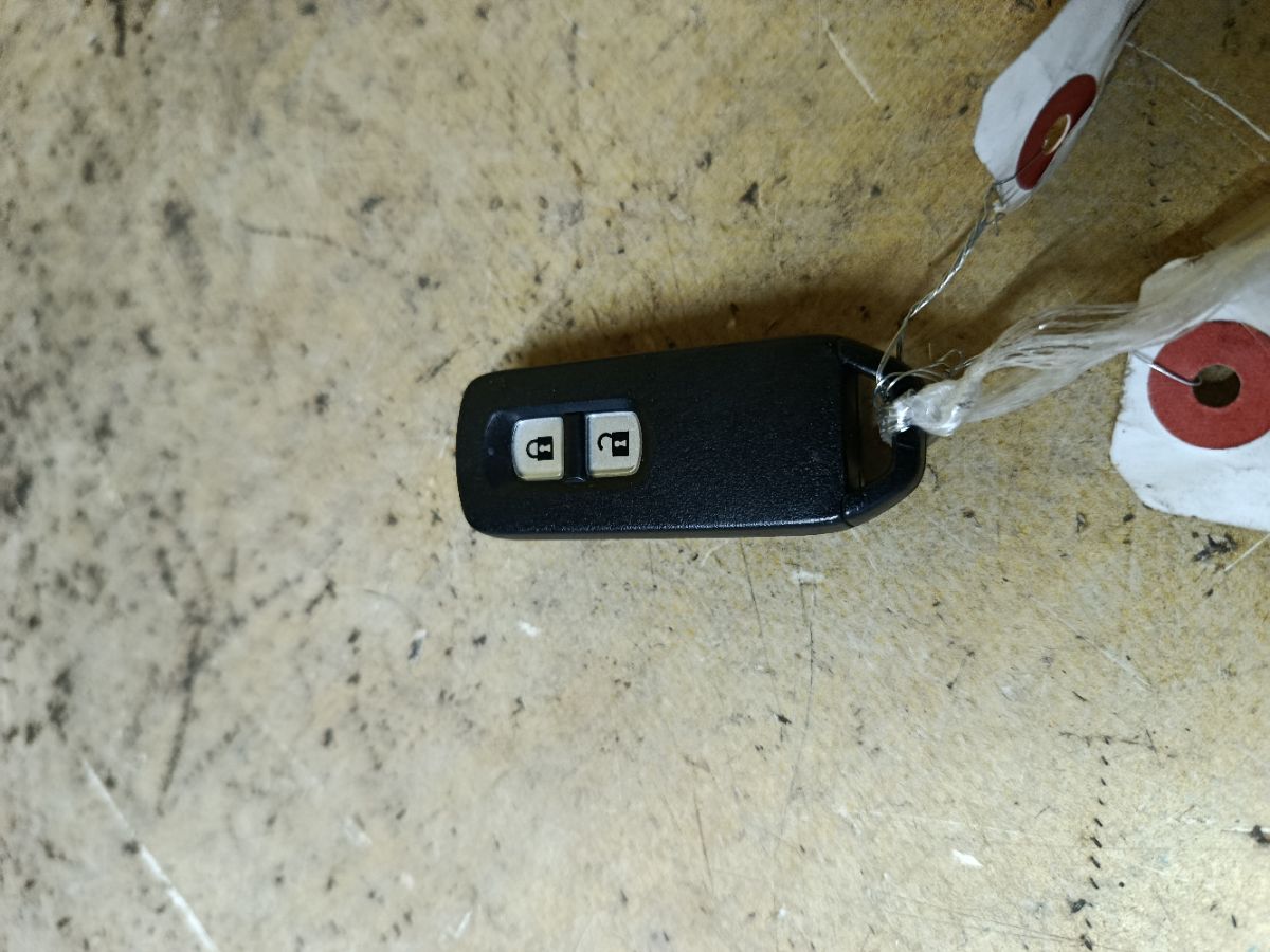 Чип-ключ на Honda N-Box JF1 Фото 1