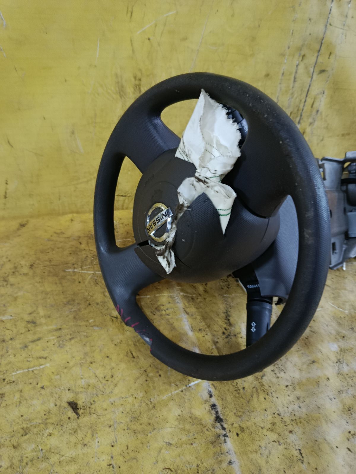 Рулевая колонка на Nissan March AK12 Фото 3