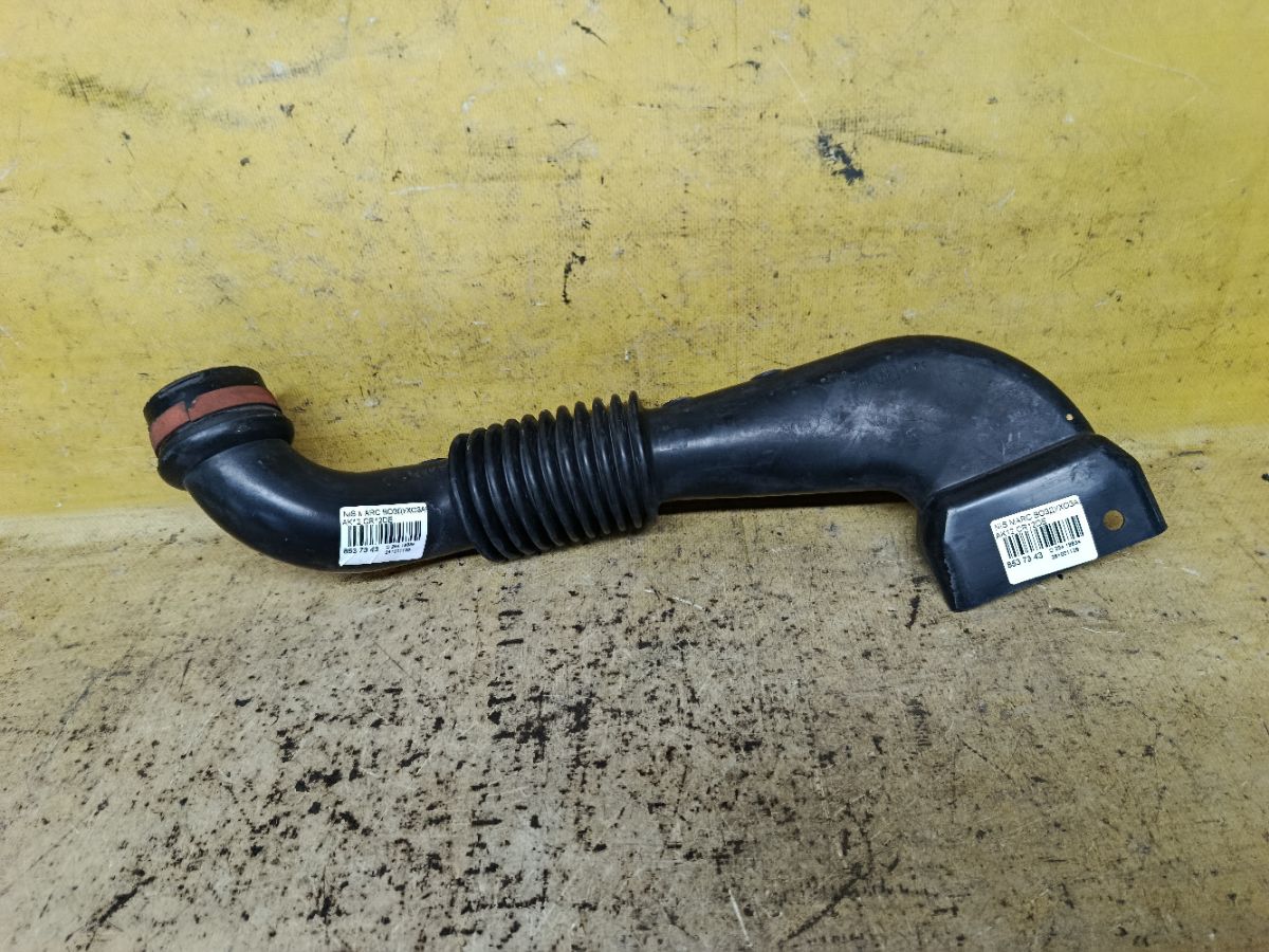 Воздухозаборник на Nissan March AK12 CR12DE Фото 1