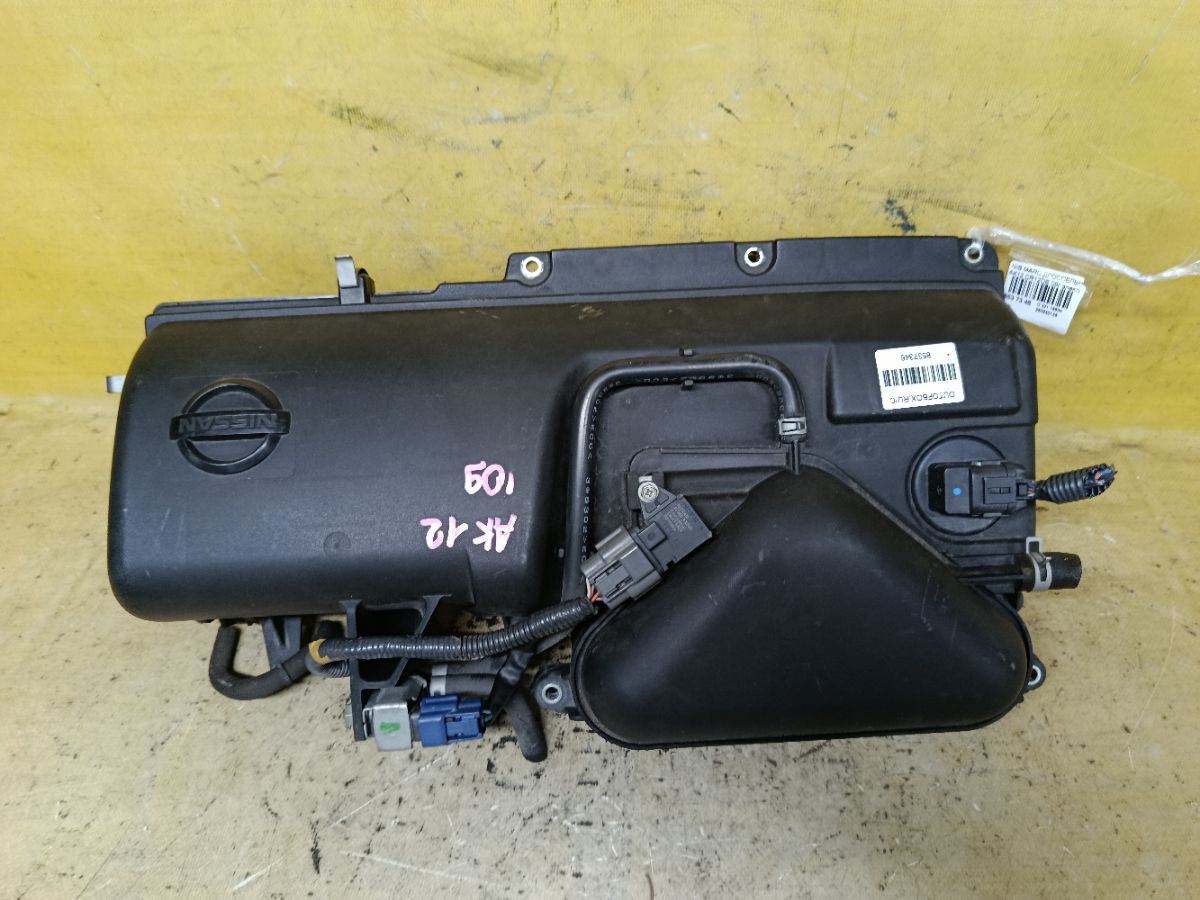 Дроссельная заслонка на Nissan March AK12 CR12DE Фото 1