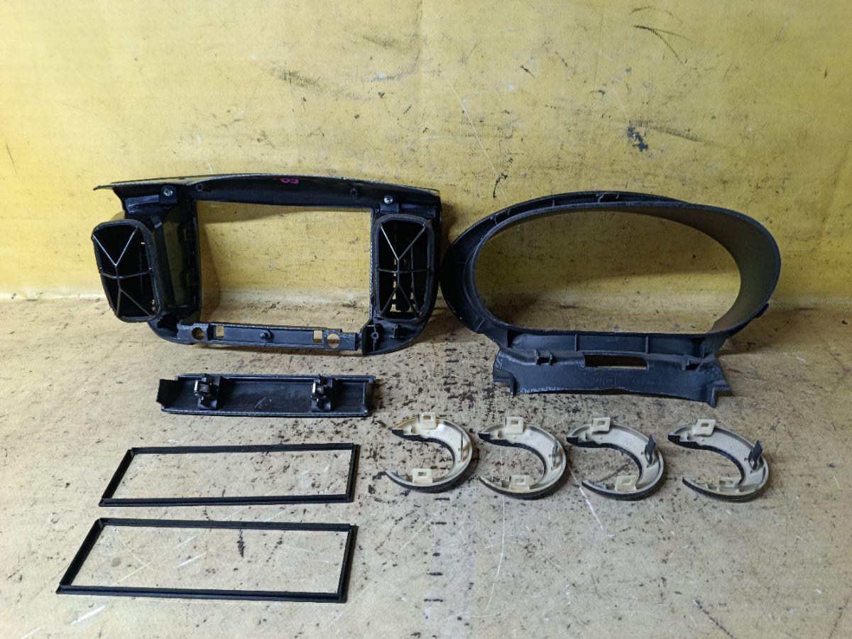 Консоль магнитофона 68240-CT00A, 68260-AX010 на Nissan March AK12 Фото 5