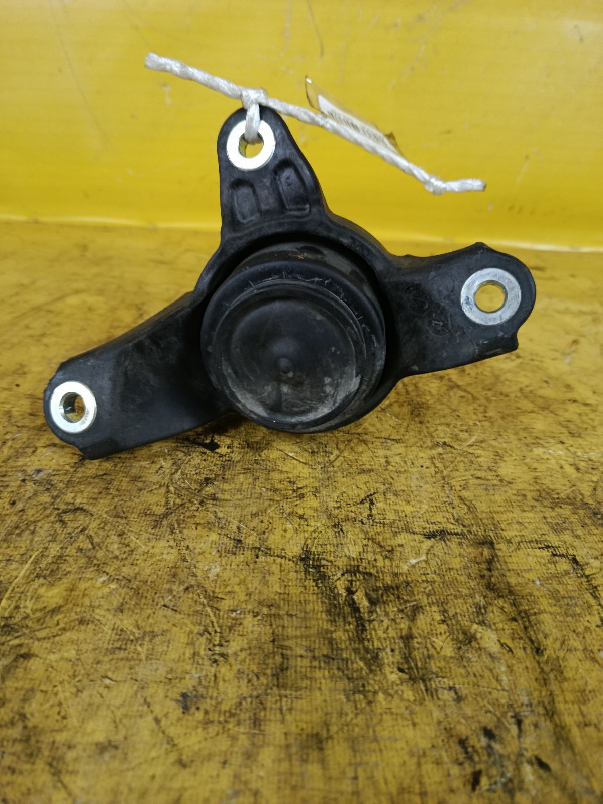 Подушка двигателя на Honda Accord CU1 R20A Фото 3