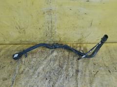 Заливная горловина топливного бака на Toyota Ipsum ACM21W 2AZ-FE 77201-44060  77201-44160  77201-44161