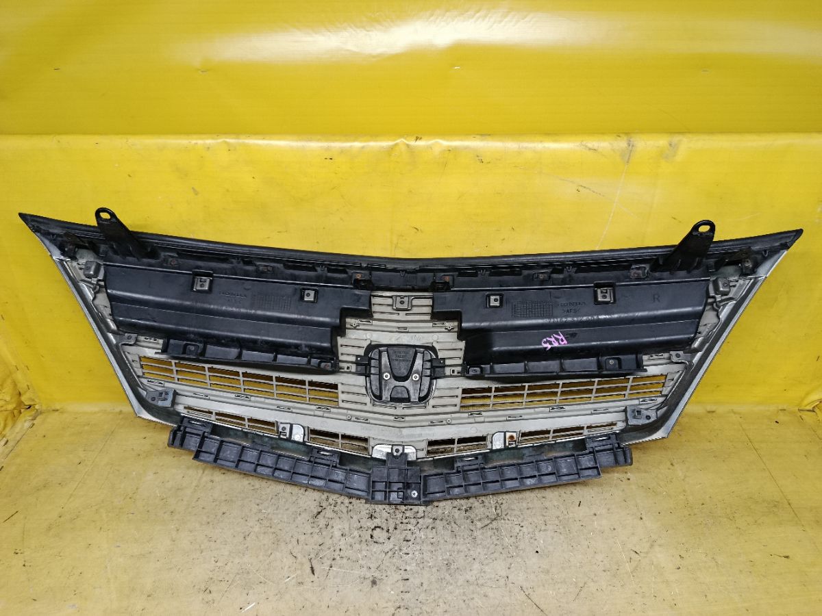 Решетка радиатора 71121-SYK-003 на Honda Elysion RR5 Фото 2