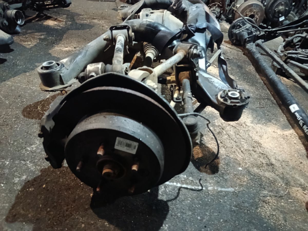 Балка подвески на Toyota Crown GRS182 3GR-FSE Фото 3