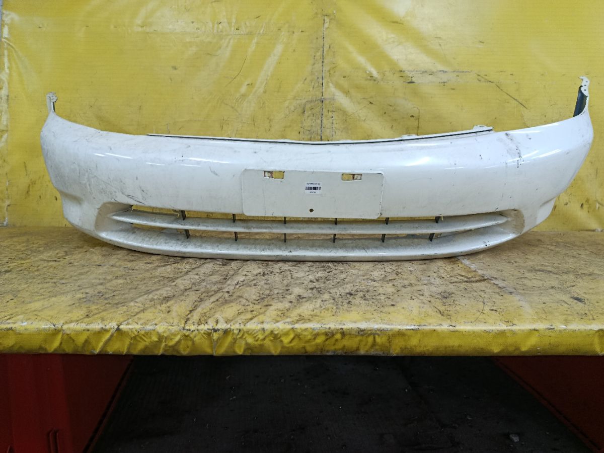 Бампер 71101-S7A-ZZ00 на Honda Stream RN1 Фото 2