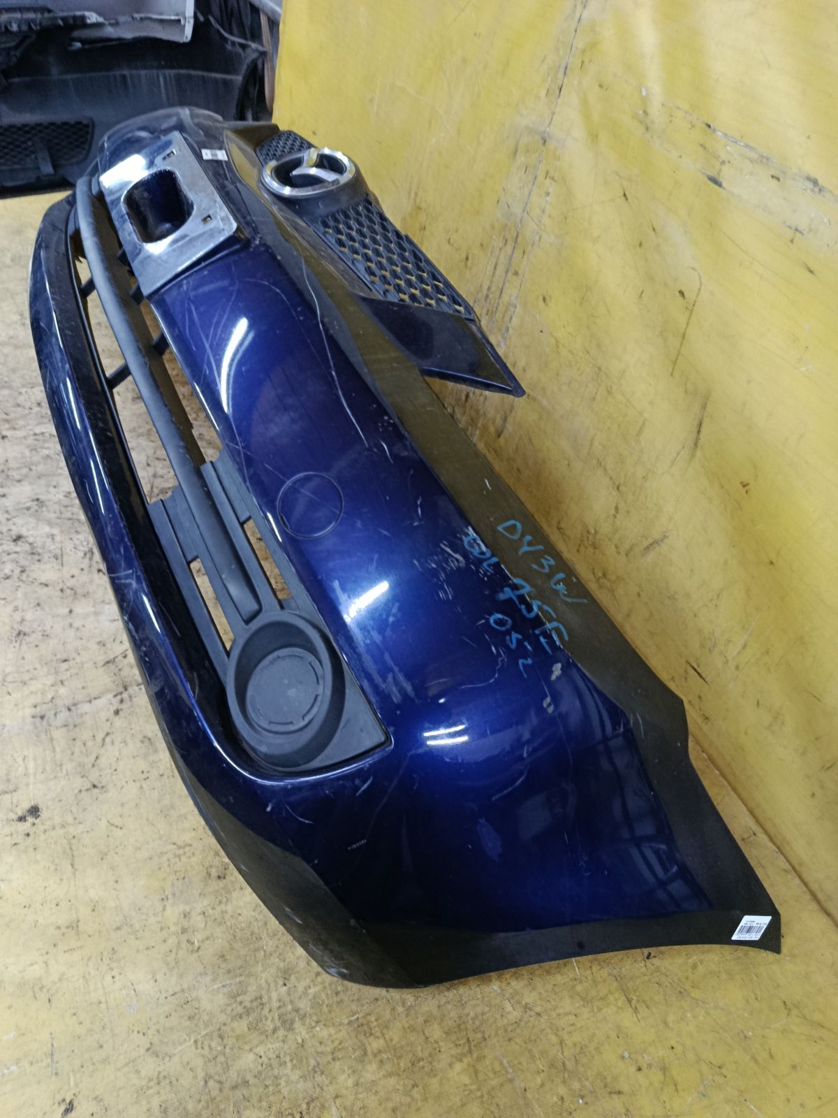 Бампер на Mazda Demio DY3W Фото 8