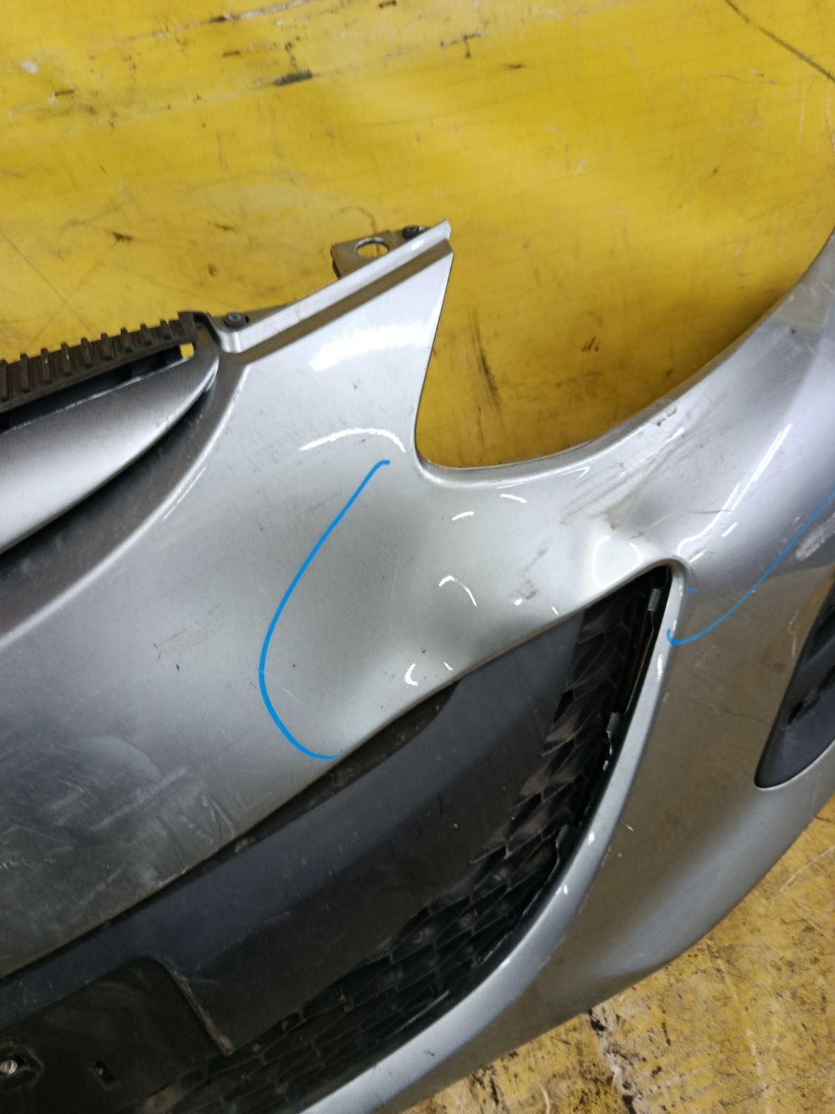 Бампер DR61-501T1 на Mazda Demio DEJFS Фото 3