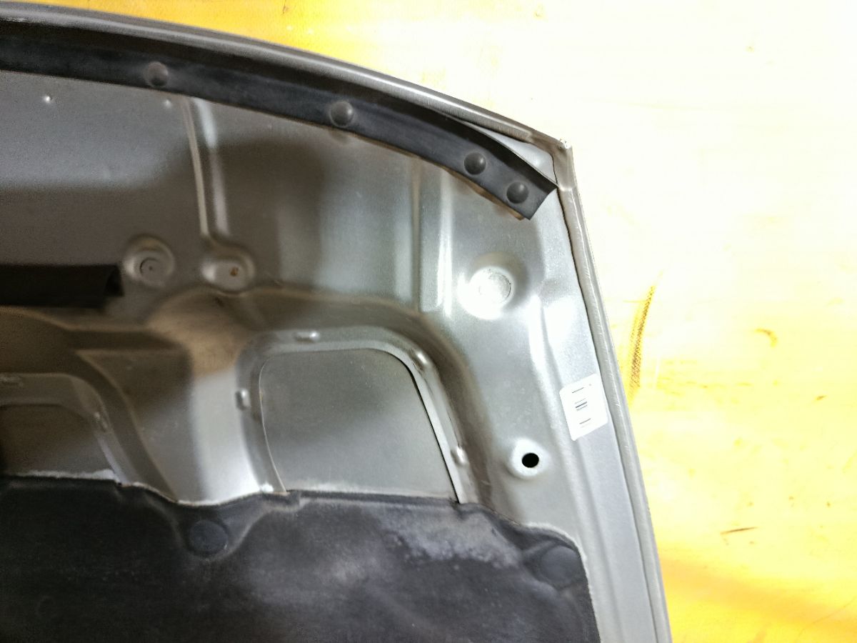 Капот на Honda Stream RN6 Фото 8