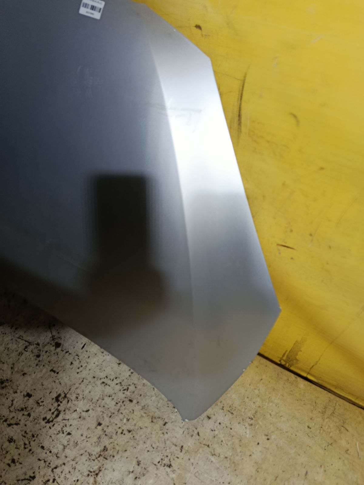 Капот 05031967, 12302101, 160108, 2741660, 3421280A1, 453303, 453303J, 5605000, 6803003421280P, 8120189, 931800, 99C30, D6Y1-52-31X, FP 4420 280, GD99C30, L04472, MV D6Y15231X, MVD6Y15231X, MZ0201A, MZ20052A, MZ20052AJ, MZ20052AQ, MZ20052AV, MZ3093100, MZ3093130, MZ51101500000, MZX0207330, PMZ20052A, STMZ520150, YRJ10M208001 на Mazda Demio DE3FS Фото 4