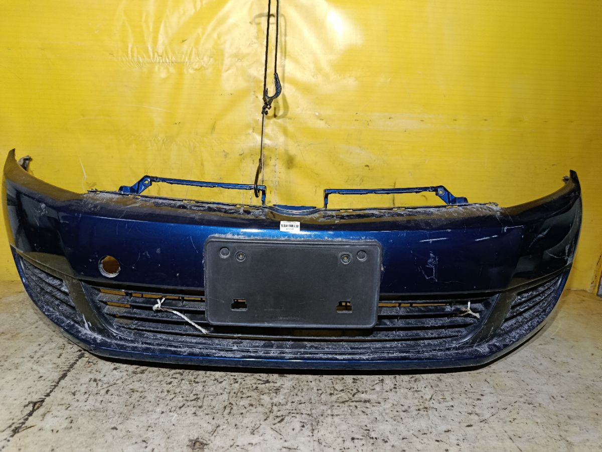 Бампер 1K9807221 на Volkswagen Golf V 1K Фото 1