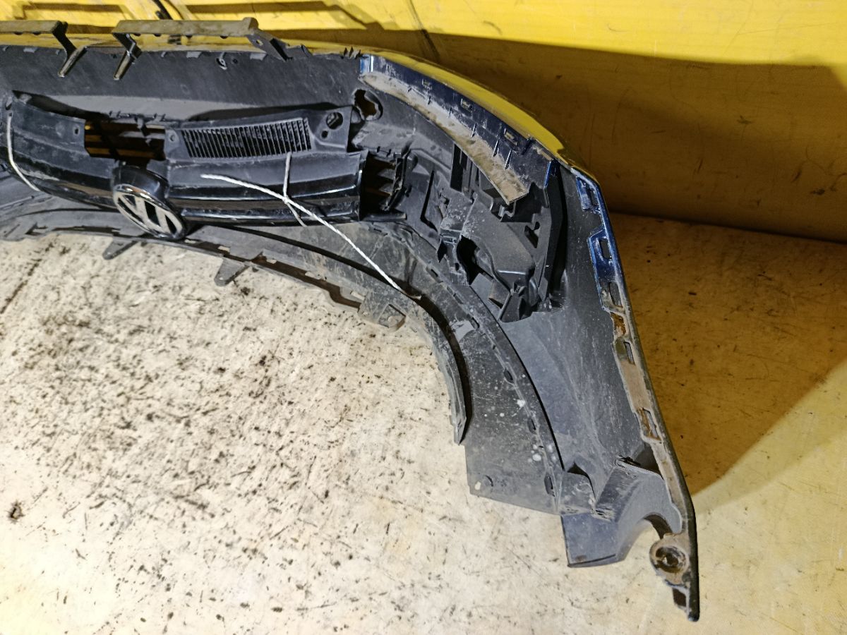 Бампер 1K9807221 на Volkswagen Golf V 1K Фото 9