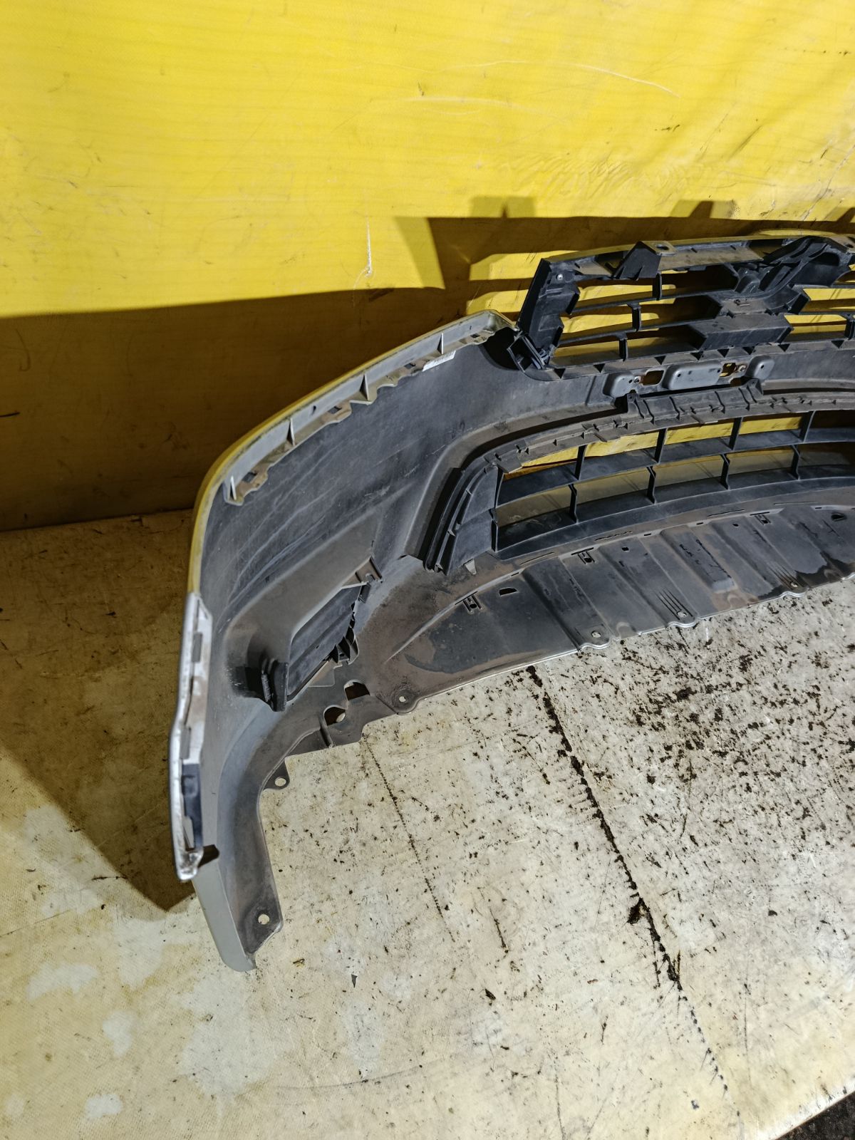 Бампер на Honda Stream RN6 Фото 14