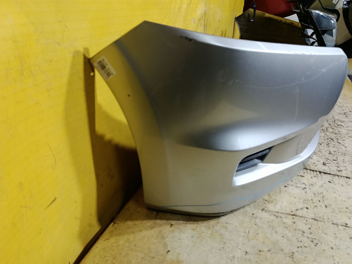 Бампер на Honda Stream RN6 Фото 7