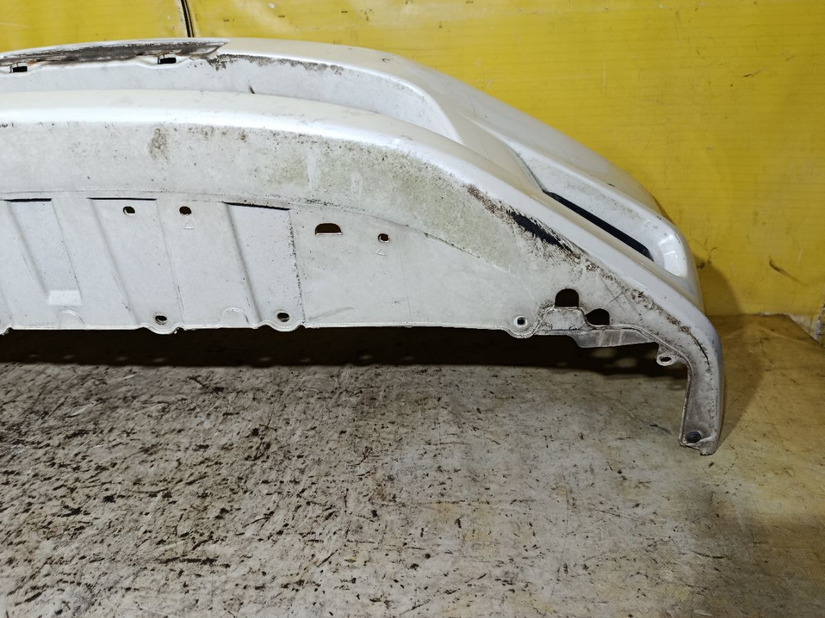 Бампер на Honda Stream RN6 Фото 9