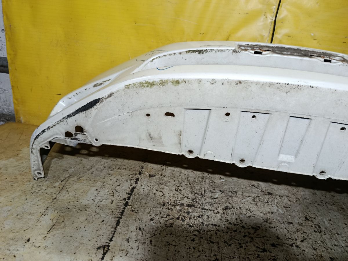 Бампер на Honda Stream RN6 Фото 10