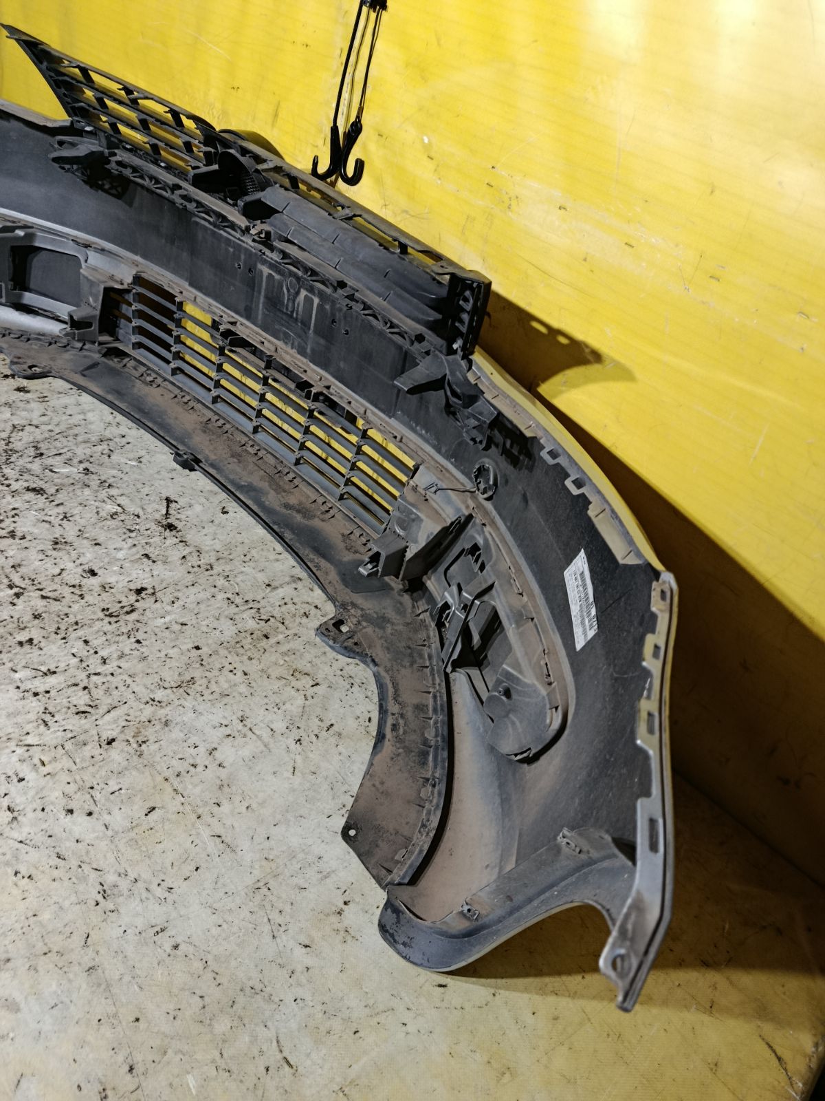 Бампер 1T0807221M-AA на Volkswagen Touran 1T Фото 9