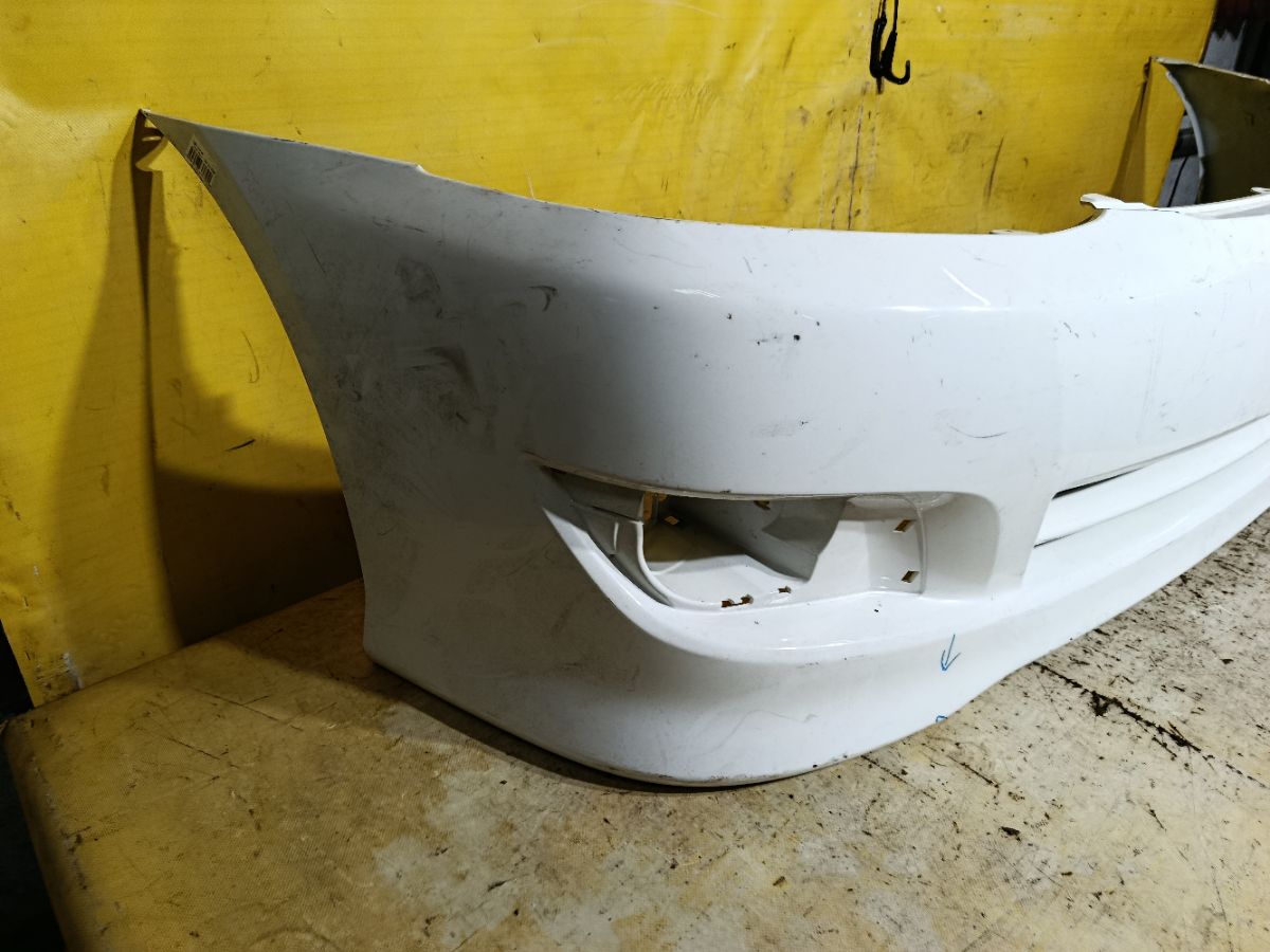 Бампер 52119-44361 на Toyota Ipsum ACM21W Фото 6