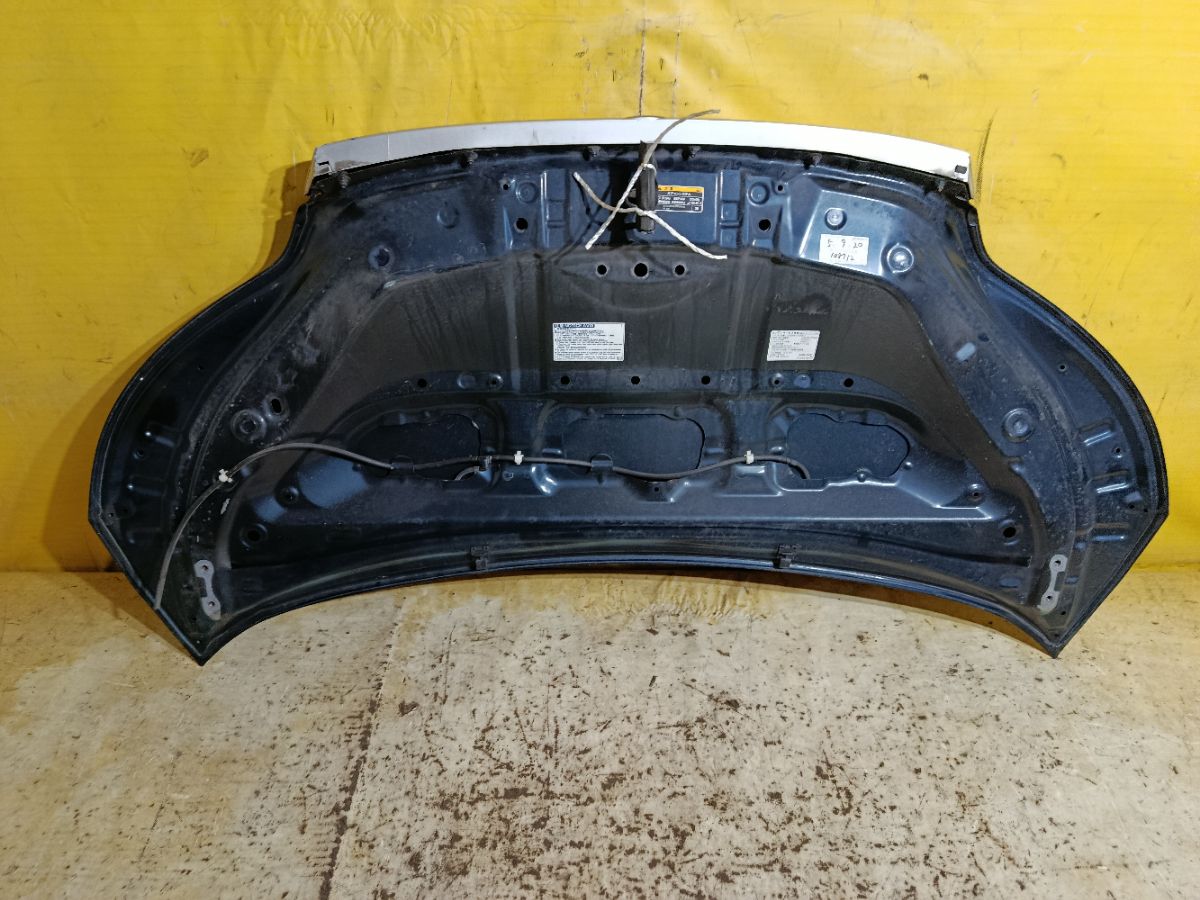 Капот на Toyota Spade NSP141 Фото 6