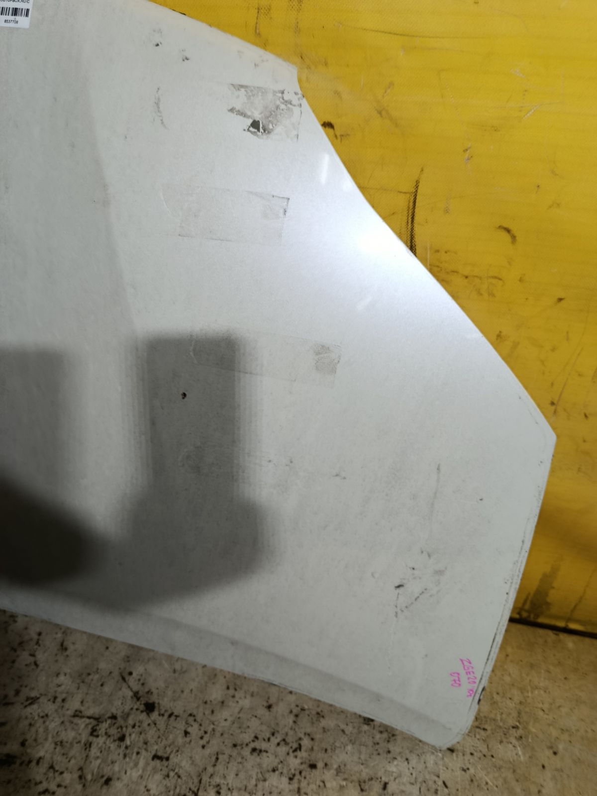 Капот на Toyota Wish ZGE20G Фото 4