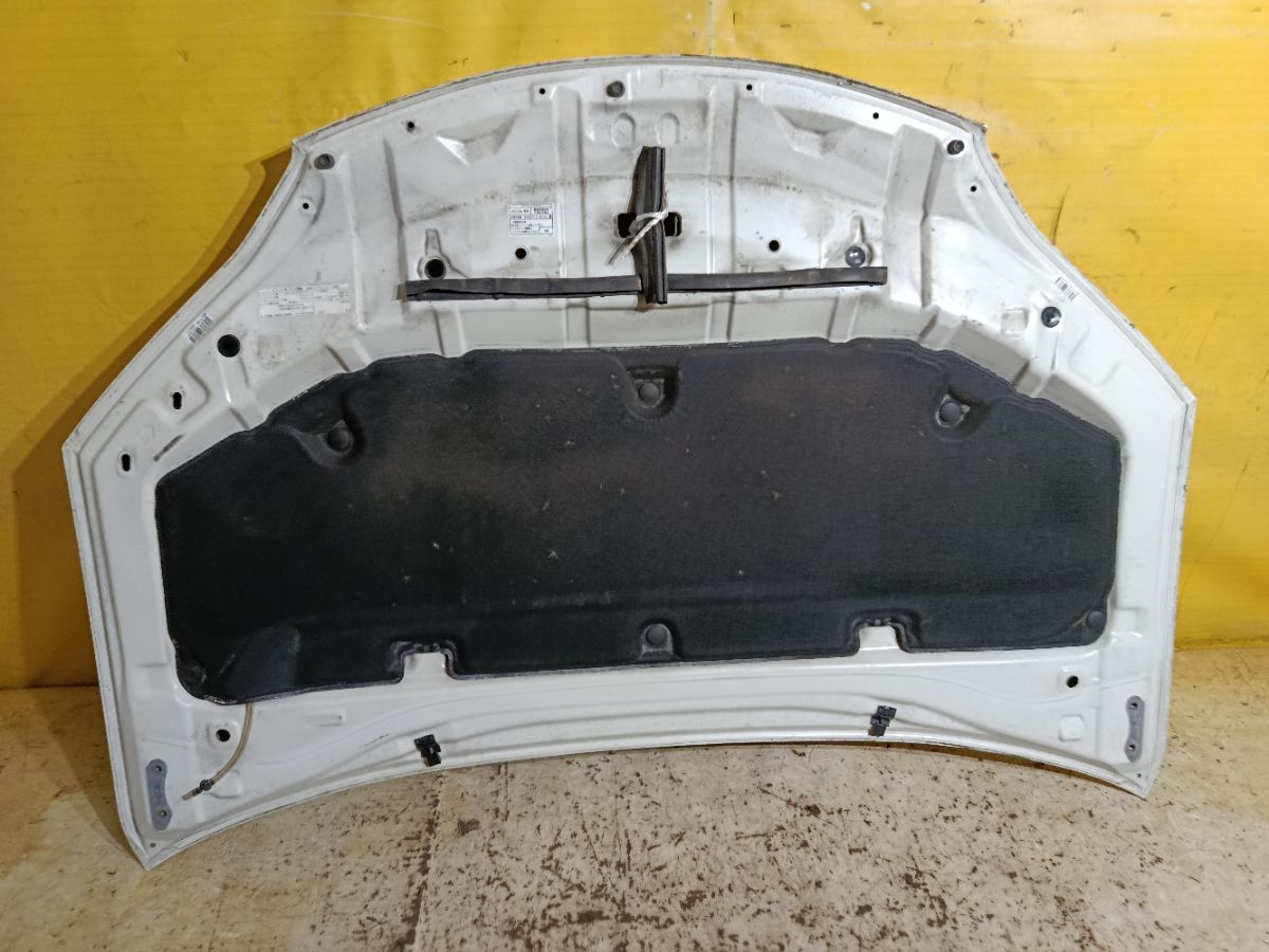 Капот на Toyota Wish ZGE20G Фото 6