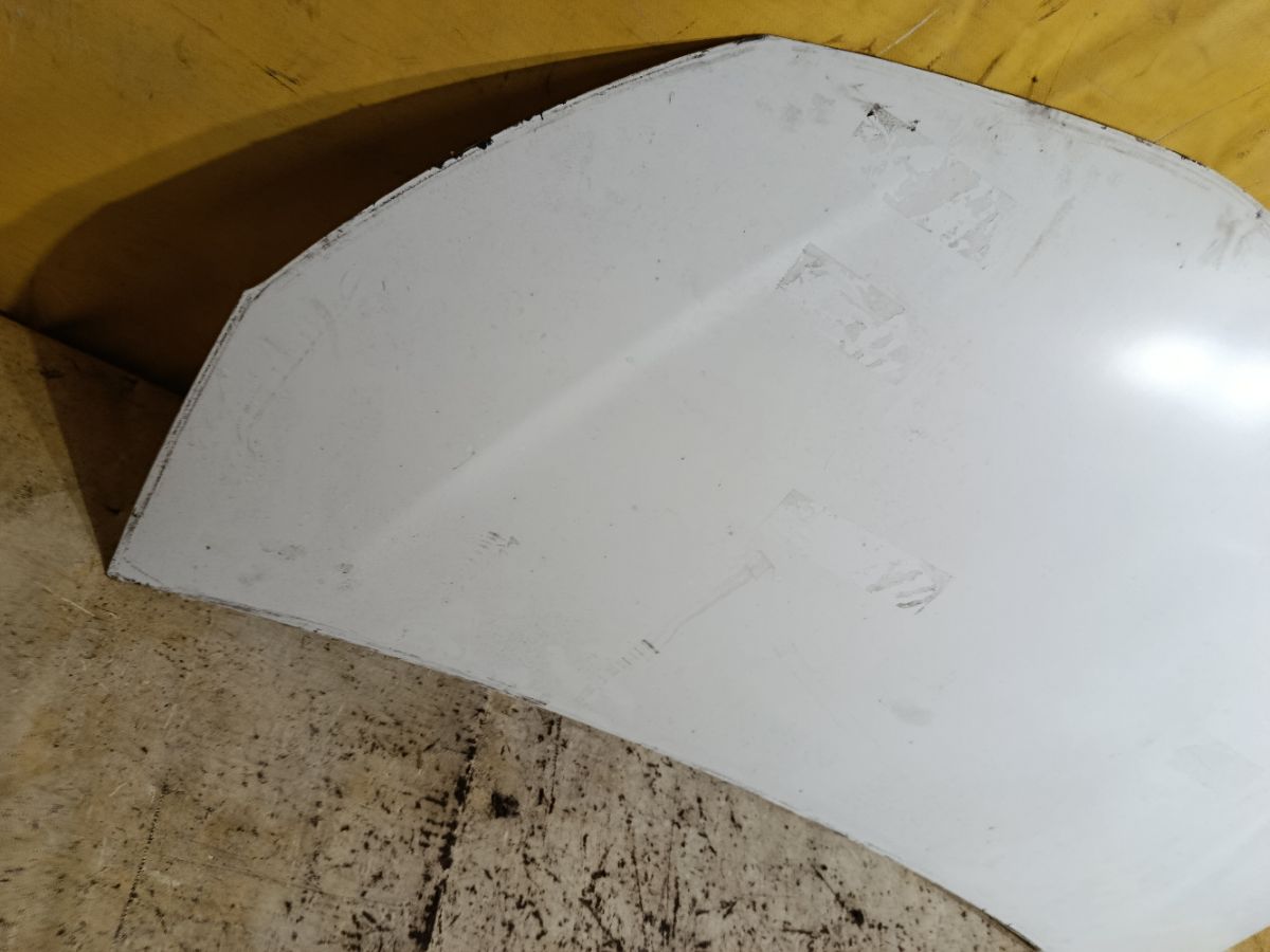 Капот на Toyota Vitz NSP130 Фото 2