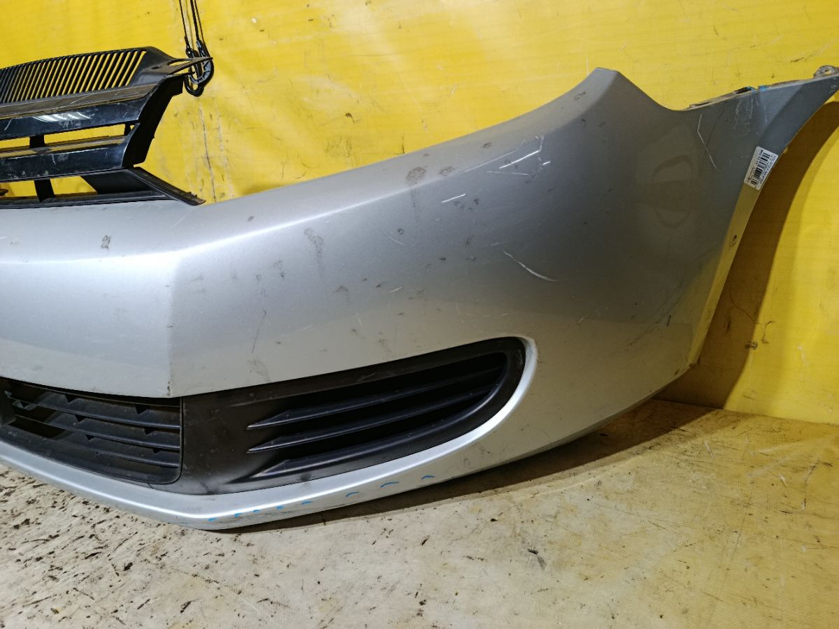 Бампер 1K9807221 на Volkswagen Golf V 1K Фото 4