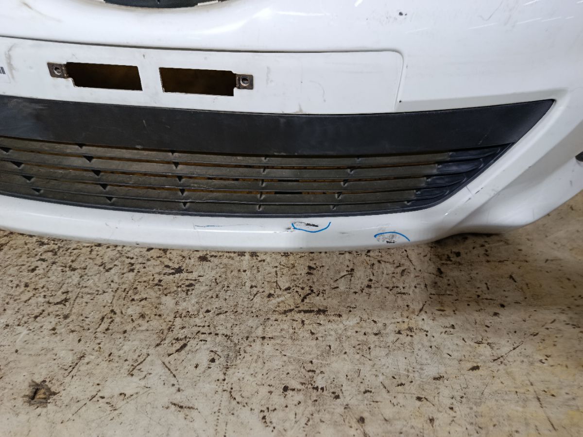 Бампер 52119-52710/30 на Toyota Vitz NSP130 Фото 8