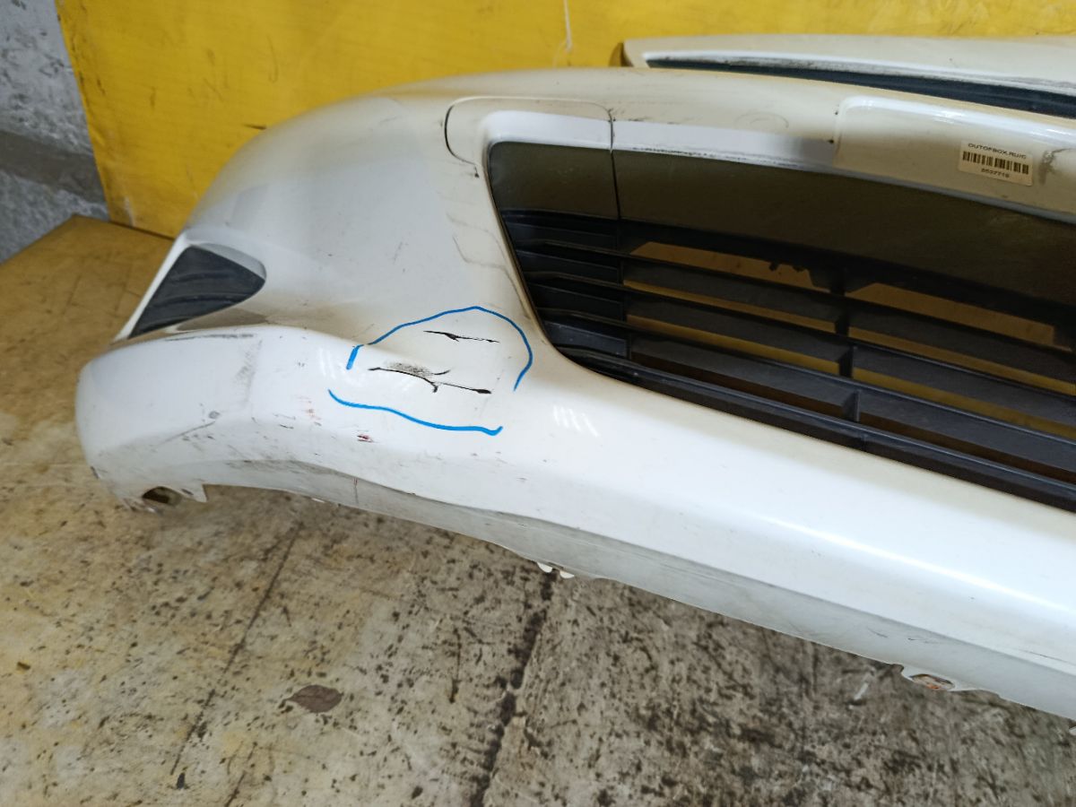 Бампер 52119-52710/30 на Toyota Vitz NSP130 Фото 9