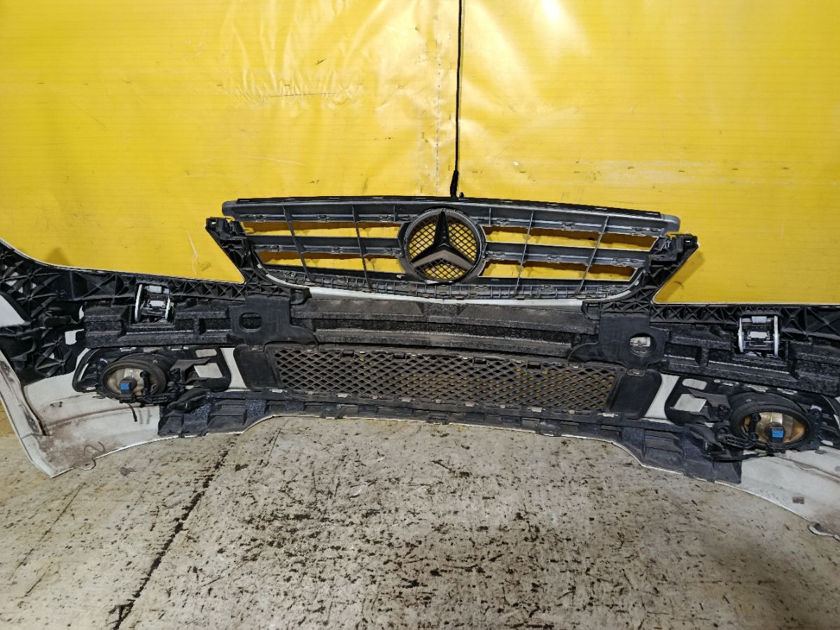 Бампер A2048850025 на Mercedes-Benz C-Class Station Wagon S204.252 Фото 11