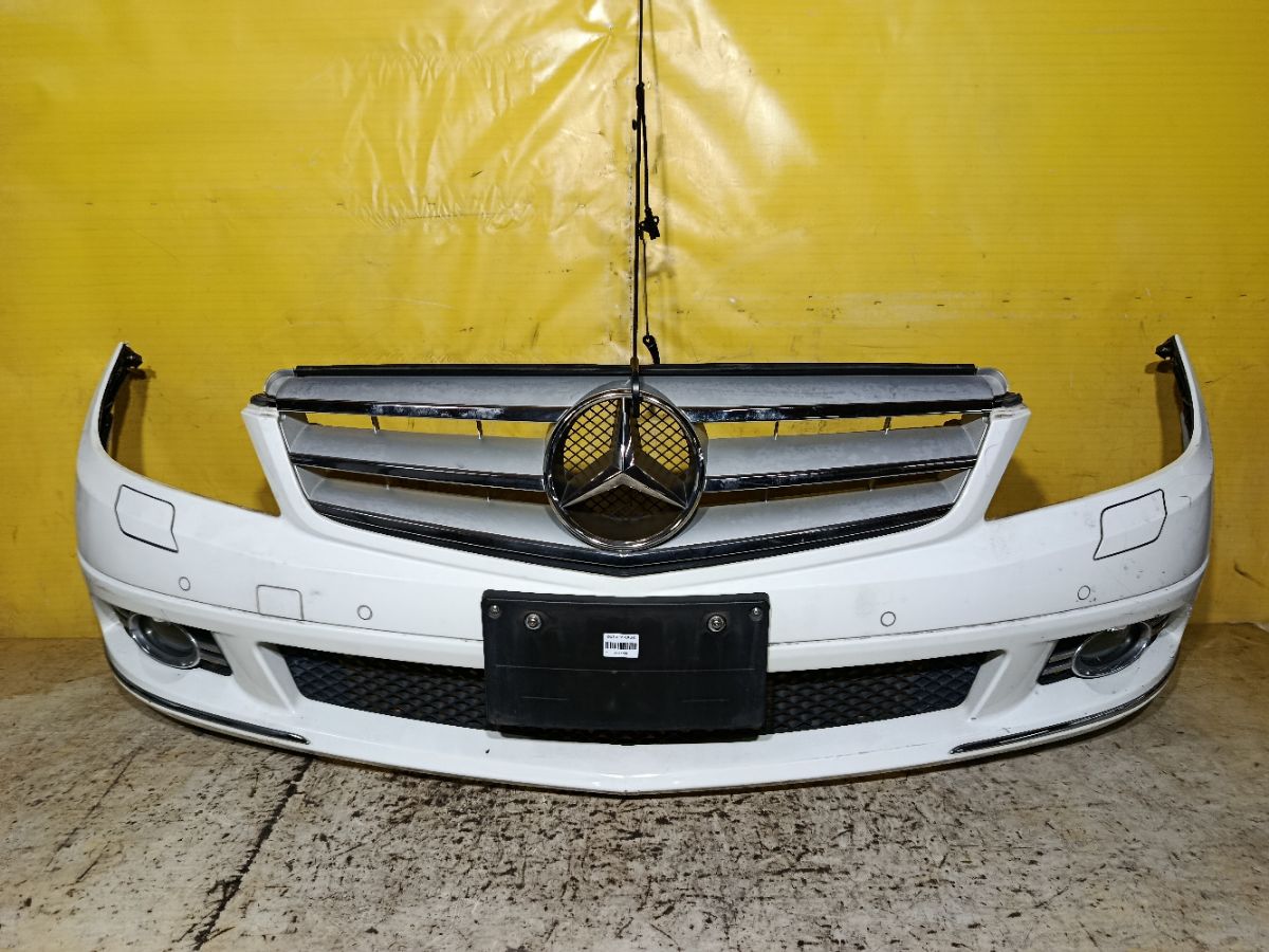 Бампер A2048850025 на Mercedes-Benz C-Class Station Wagon S204.252 Фото 1