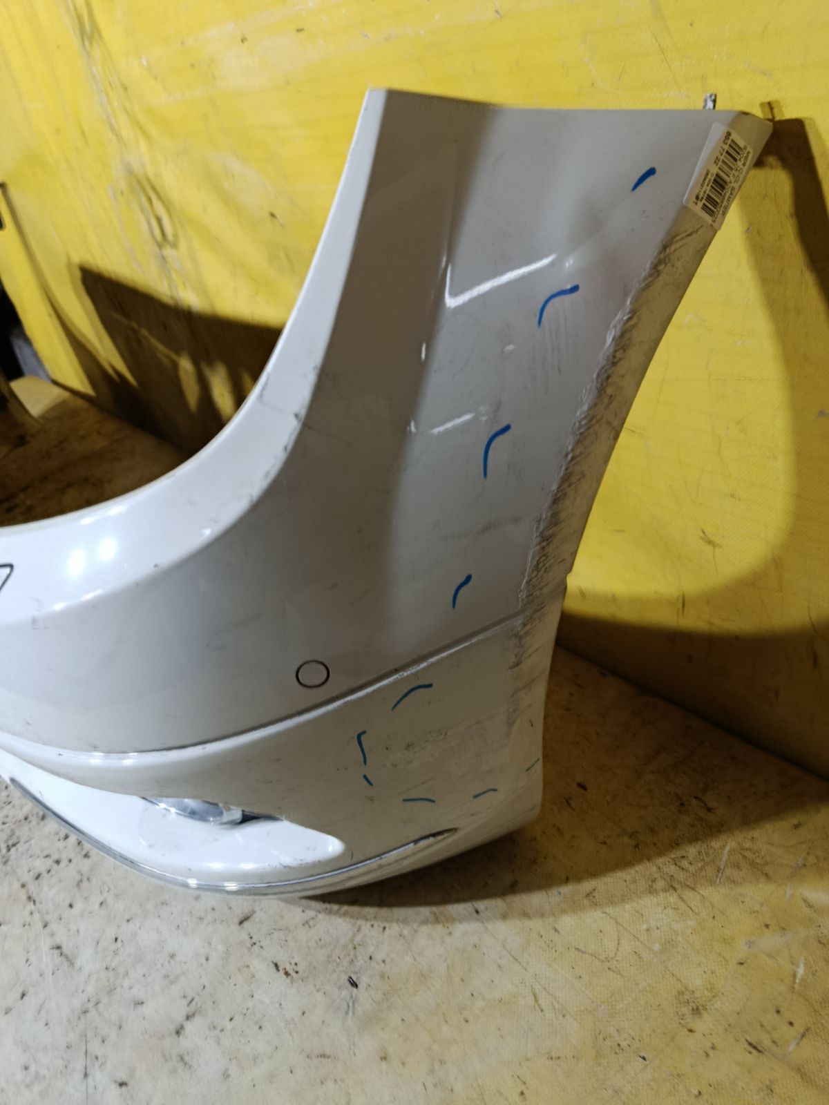 Бампер A2048850025 на Mercedes-Benz C-Class Station Wagon S204.252 Фото 3