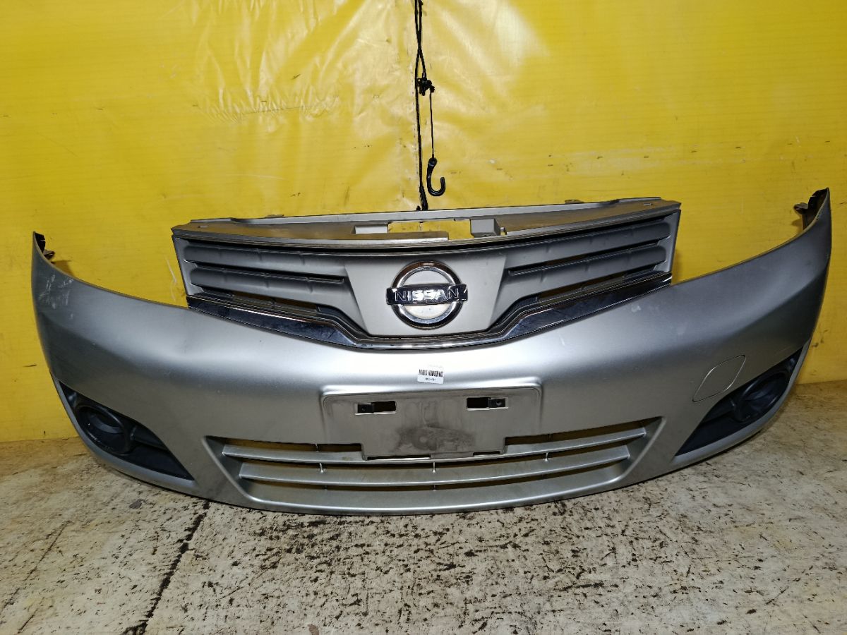 Бампер на Nissan Note E11 Фото 1