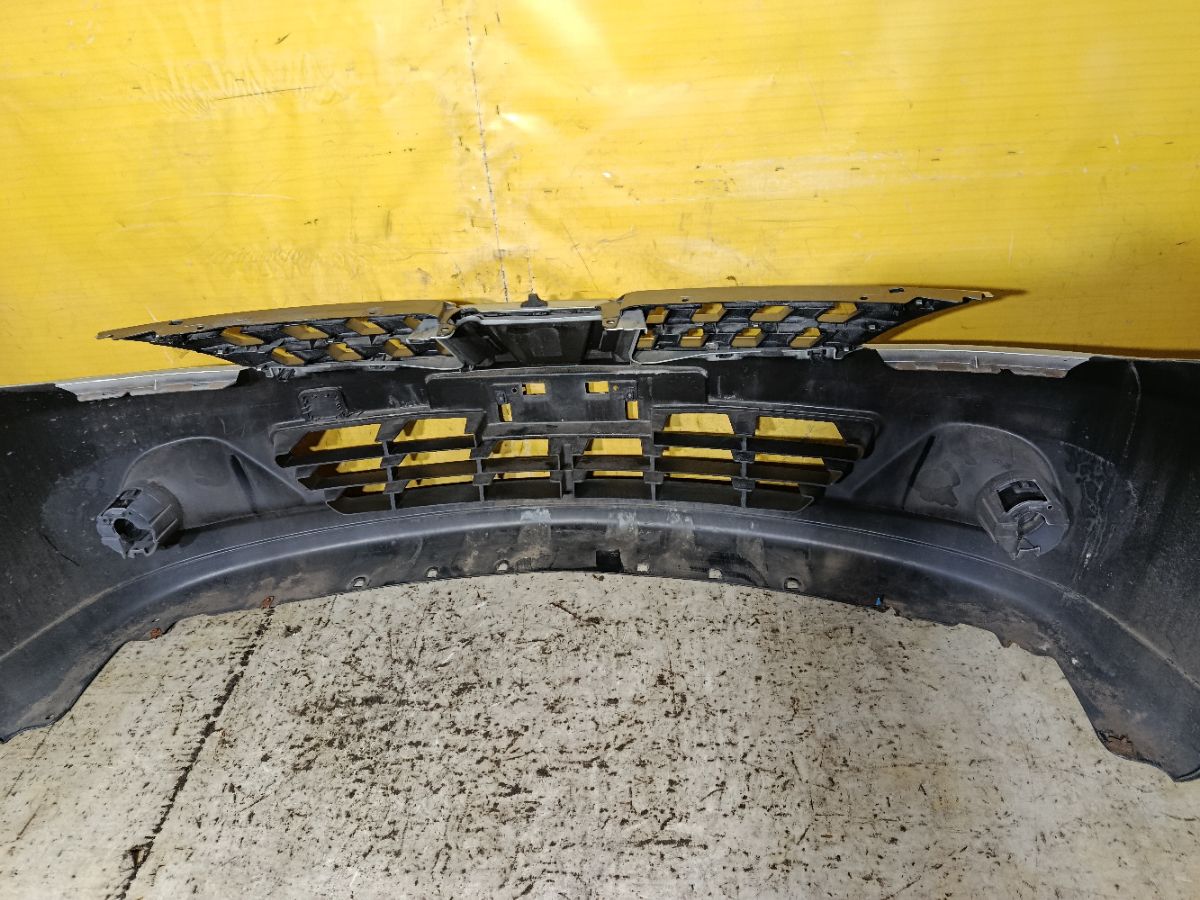 Бампер на Nissan Tiida Latio SC11 Фото 14