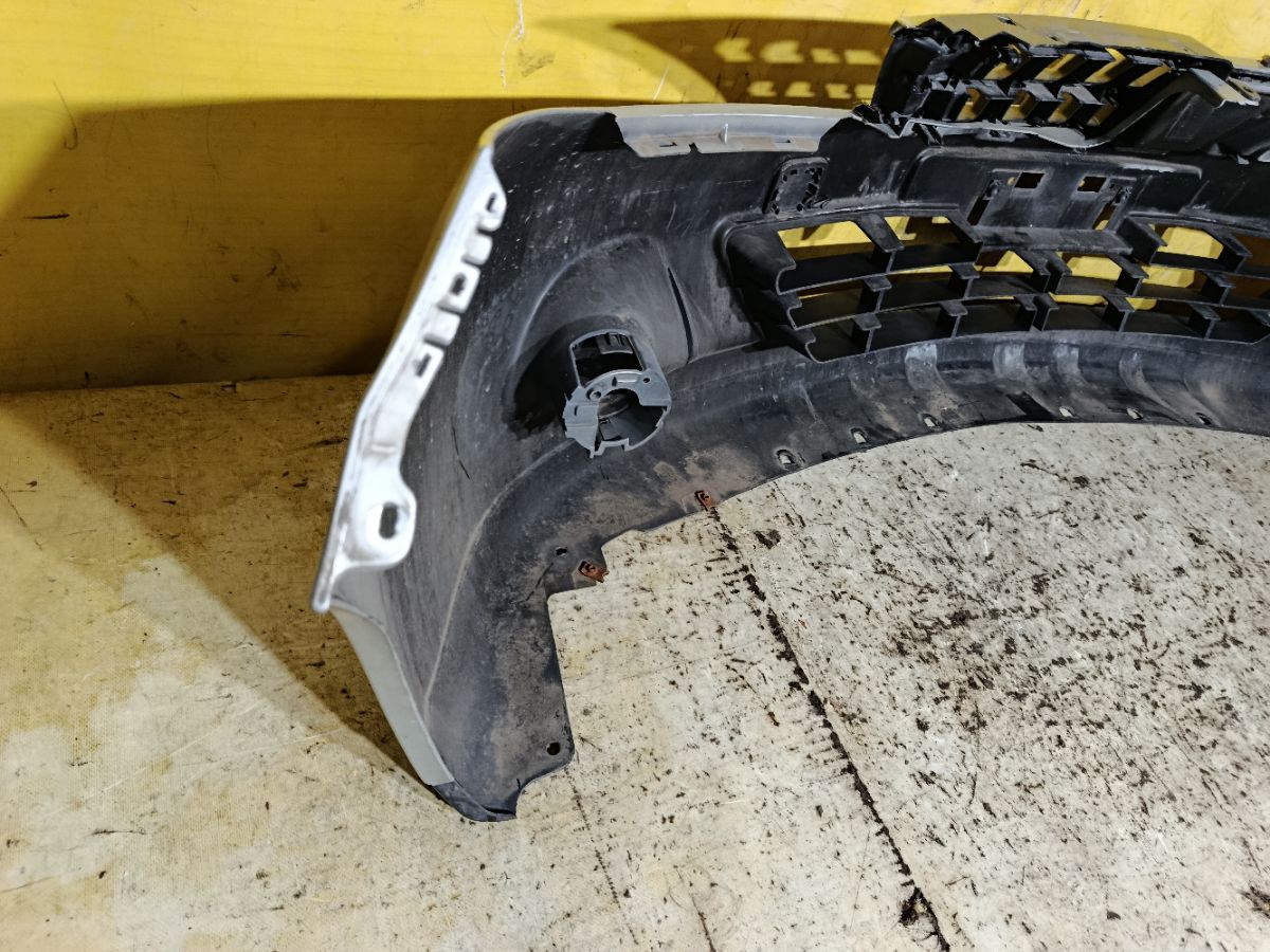 Бампер на Nissan Tiida Latio SC11 Фото 16