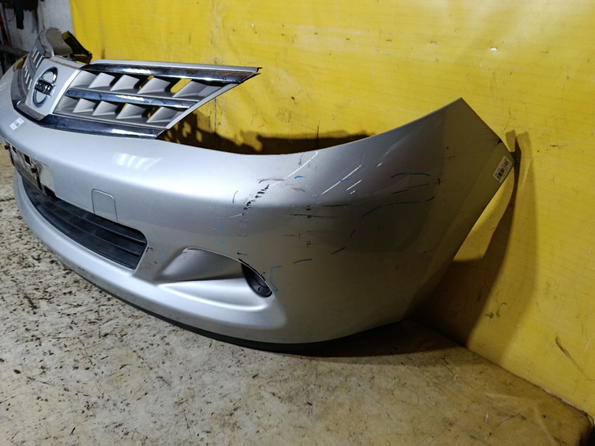 Бампер на Nissan Tiida Latio SC11 Фото 2