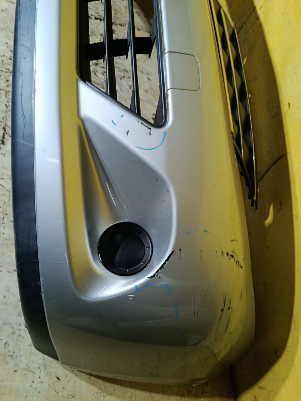 Бампер на Nissan Tiida Latio SC11 Фото 9