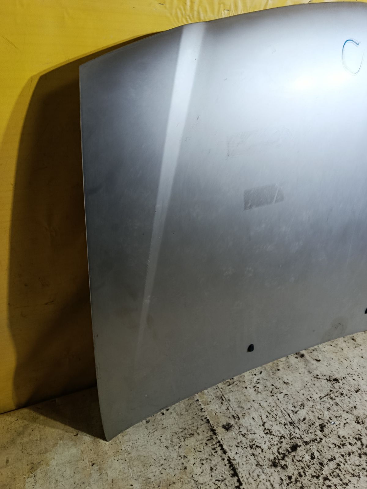 Капот на Nissan Ad Van VY11 Фото 2