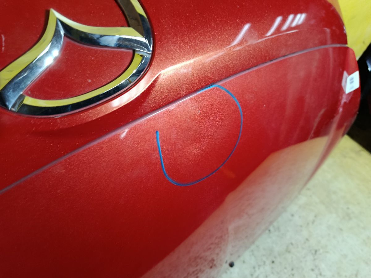 Капот на Mazda Verisa DC5W Фото 3