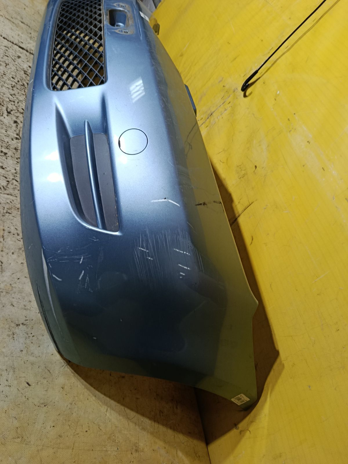 Бампер на Mazda Demio DY3W Фото 2