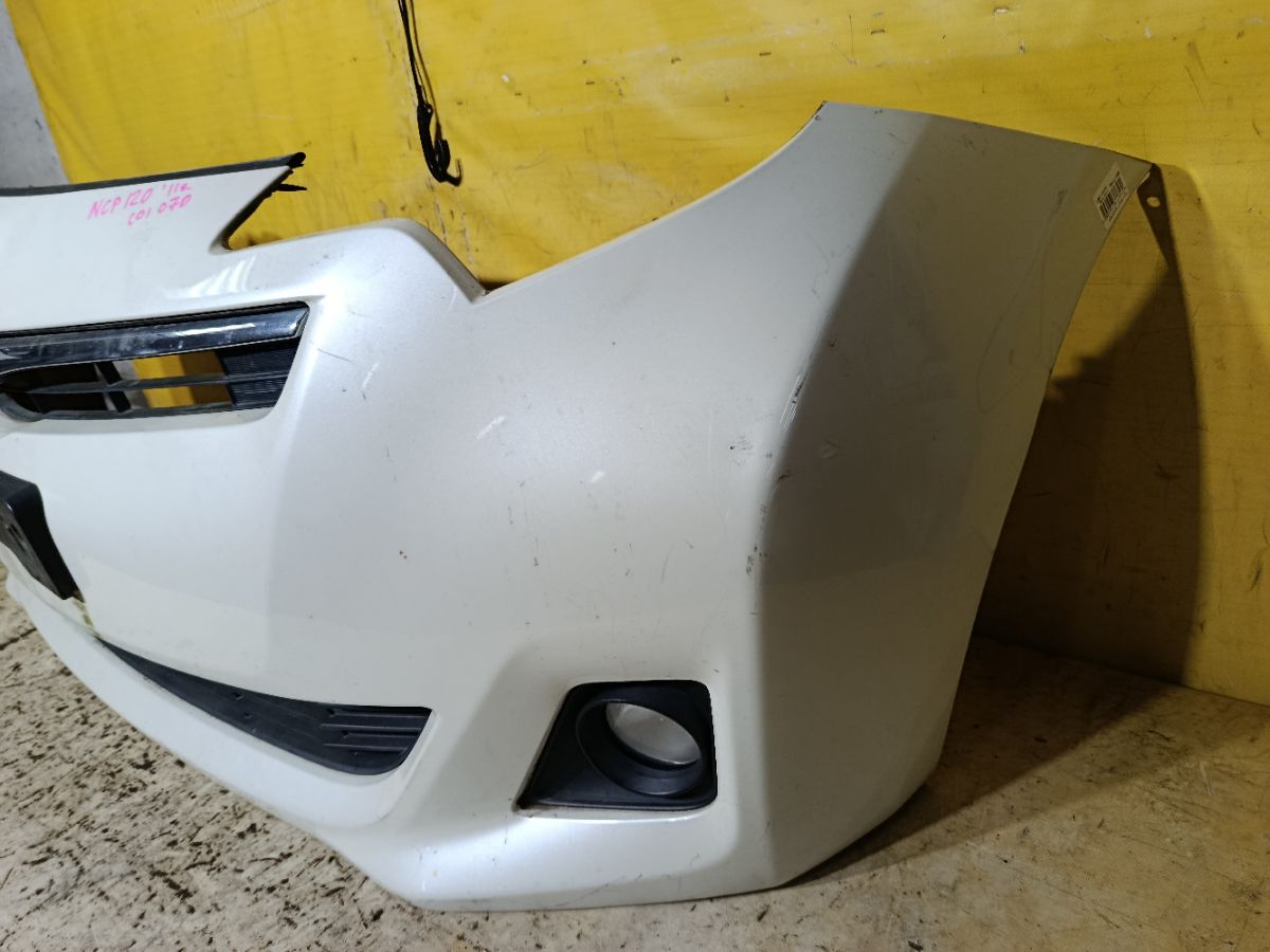 Бампер 52119-52690 на Toyota Ractis NCP120 Фото 2