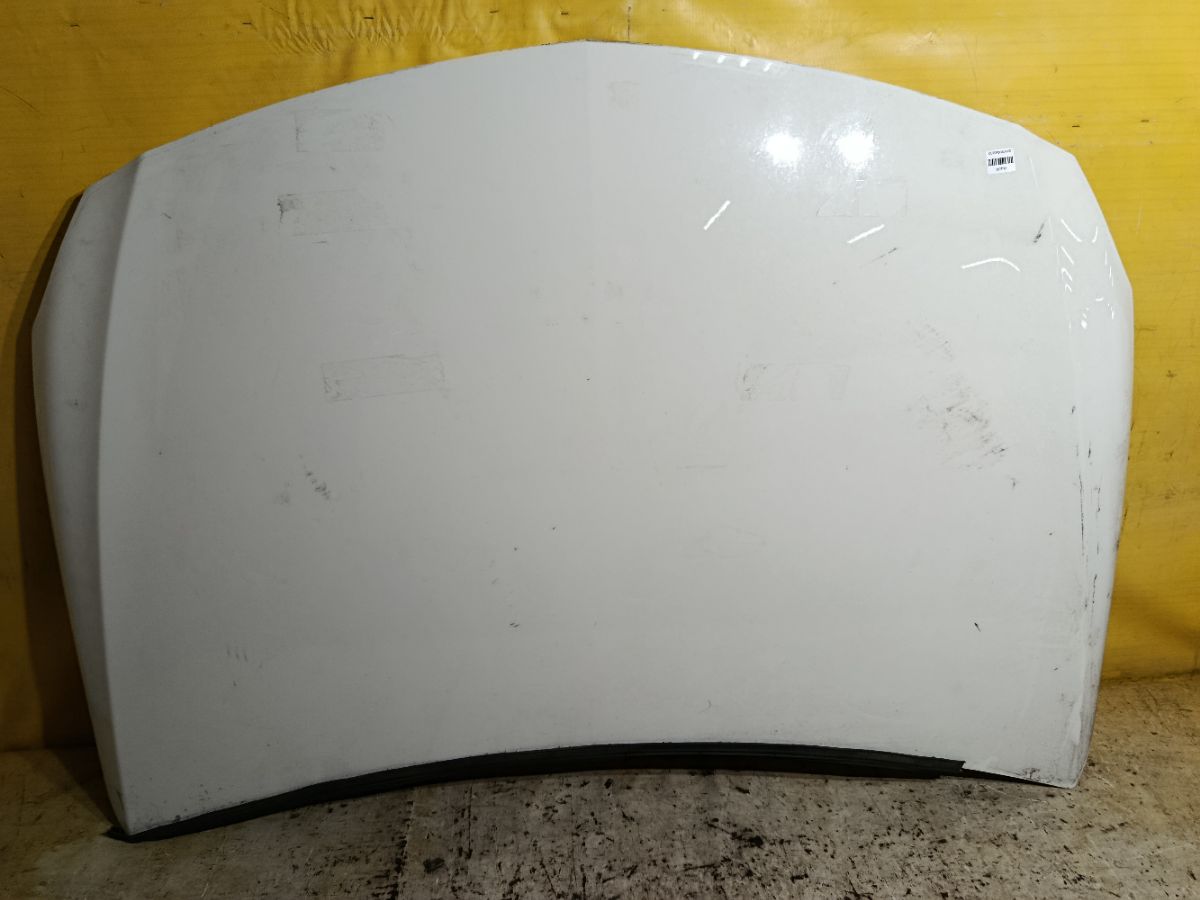 Капот на Mercedes-Benz A-Class W176.042 Фото 2