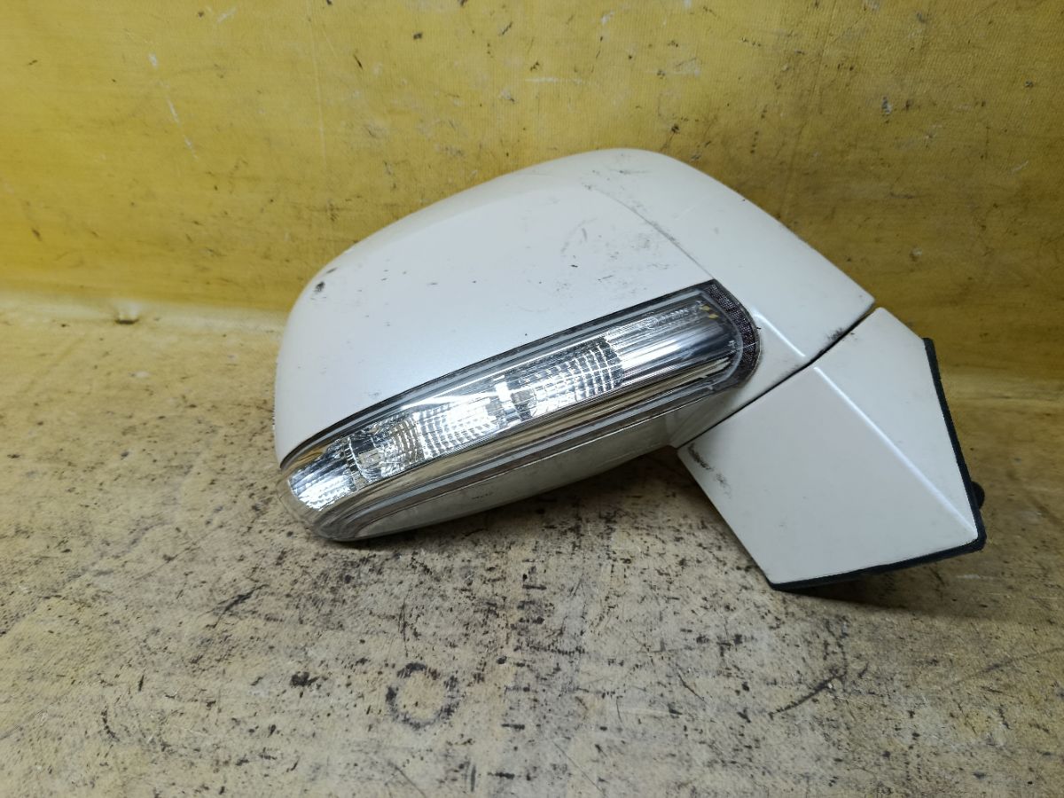 Зеркало двери боковой на Chevrolet Captiva C140 Фото 3