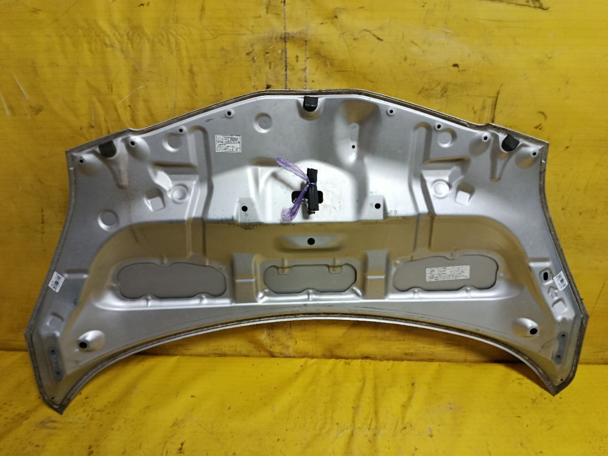 Капот 53301-52220 на Toyota Ractis NCP100 Фото 6