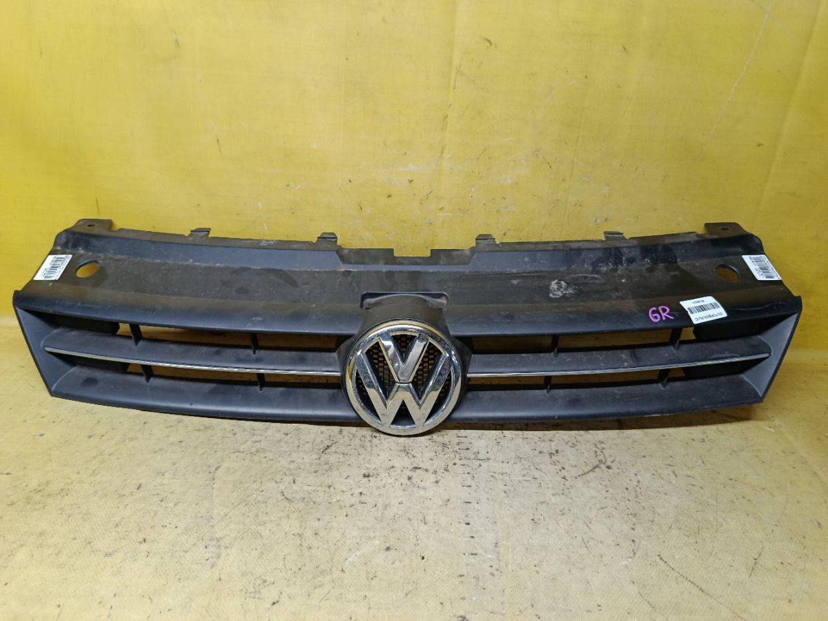 Решетка радиатора 6R0853651C на Volkswagen Polo 6R Фото 2